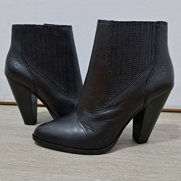 Frye Remy Chelsea Women's Black Leather Slip On Zip Up Ankle Booties Size 7.5 - Picture 11 of 13